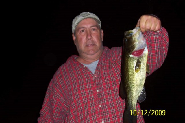 nighttime largemouth bass fishing